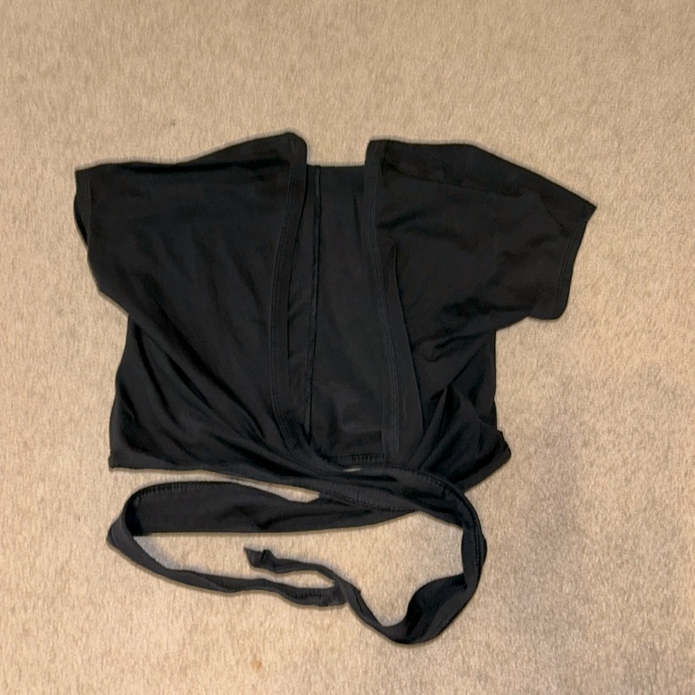 Lululemon cross tie shirt